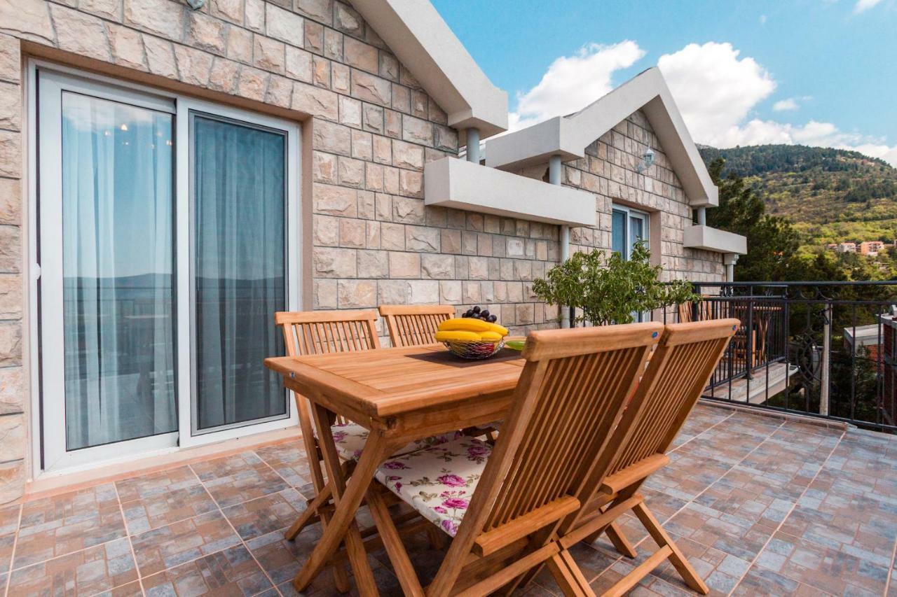 Sunny Nest Apartments โกตอร์ ภายนอก รูปภาพ